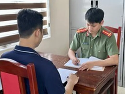 Điều tra loạt giao dịch trên trang B52, Bùi Đình Tăng SN 1988 và Nguyễn Văn Hậu SN 2000 bị khởi tố