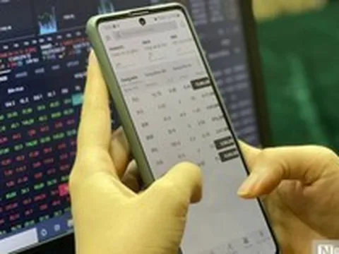 Xử phạt 2 doanh nghiệp vi phạm công bố thông tin