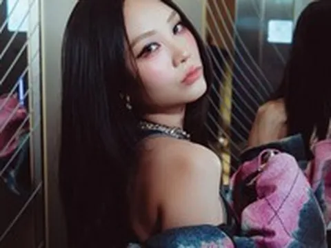 Công ty quản lý phản bác Hoa hậu Mai Phương việc đơn phương hoạt động độc lập