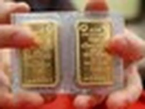 Giá vàng đột ngột đảo chiều tăng mạnh, chuyện gì vừa xảy ra?