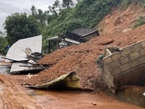 Tất cả người dân tuyệt đối không dừng lại để quay phim, chụp ảnh trong trường hợp sau