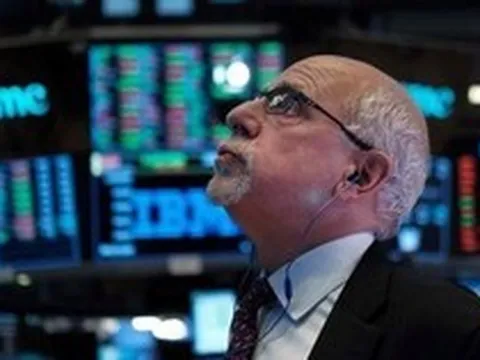 Khối ngoại chi hàng trăm tỷ "gom" một mã Bluechips trong ngày VN-Index lao dốc hơn 40 điểm