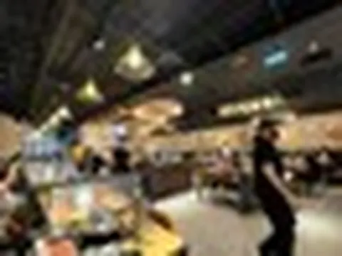Phát hiện 1 quán lẩu liên tục miễn phí tiền ăn cho khách nhưng vẫn lãi hơn 135 tỷ đồng chỉ trong 6 tháng, cảnh sát vào cuộc điều tra