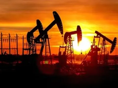 Mỹ siết trừng phạt, Iran lập tức đón tin buồn từ ông trùm châu Á