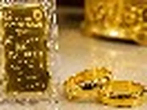 Vàng nhẫn SJC đột ngột rơi 5 triệu đồng/lượng!