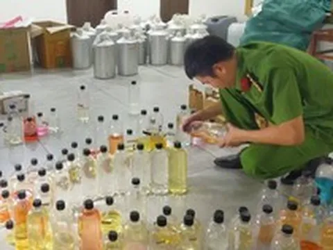 Kiểm tra hai căn nhà tại Thanh Hóa, công an bắt tạm giam Đinh Thị Phương SN 2003