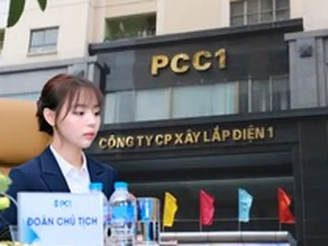Những bức ảnh đang gây sốt của nữ Chủ tịch PC1 sinh năm 1999
