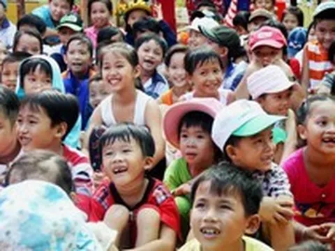 2 tháng nữa, hơn 14.000 trẻ em trên địa bàn Hà Nội có thể được nhận 1 khoản tiền, tăng gấp đôi so với mức cũ