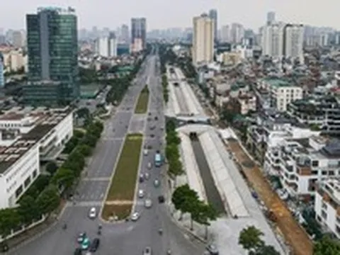 Cận cảnh tuyến đường cửa ngõ Tây Hồ Tây lột xác sau dự án chống ngập