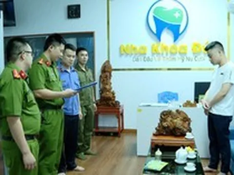 Bắt chủ Phòng khám chuyên khoa Răng - Hàm - Mặt Anh Đức