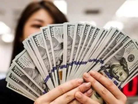 Giá USD ngân hàng vượt 26.500 đồng, tiến sát đỉnh lịch sử