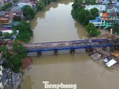 Hình hài cây cầu hơn 600 tỷ đồng được xây khẩn cấp ở Thái Nguyên