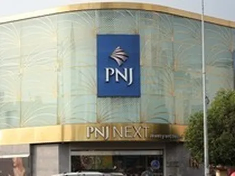 Nóng: PNJ đã mua lại hơn 7.000 tỷ đồng hàng hoá từ khách trong 27 ngày giữa lúc nhu cầu bán lại kim cương tăng đột biến