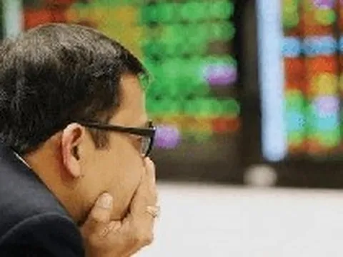 Nhà đầu tư chứng khoán "nín thở" chờ  một thông tin quan trọng