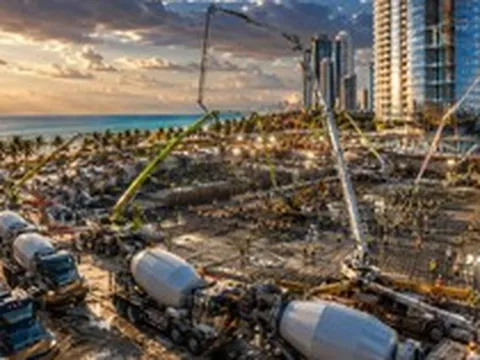 Phát hiện 2.100 xe tải, 10 máy bơm bê tông hoạt động liên tục suốt 36 giờ, siêu công trình cao 62 tầng lộ diện
