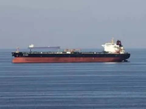 Bất ngờ đề xuất mới về eo biển Hormuz sau khi Mỹ dừng không kích Iran