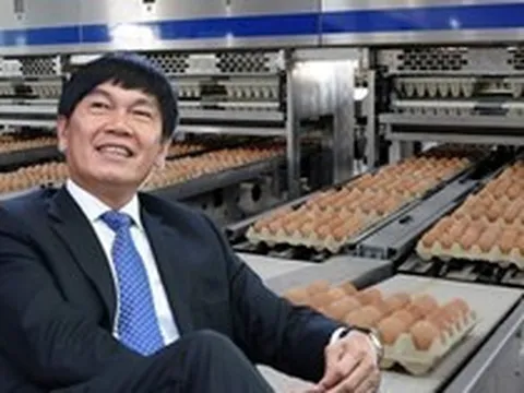 Tỷ phú Trần Đình Long mỗi ngày bán hơn 1.170 con heo và gần 1 triệu quả trứng, thu gần 3.400 tỷ đồng sau 6 tháng