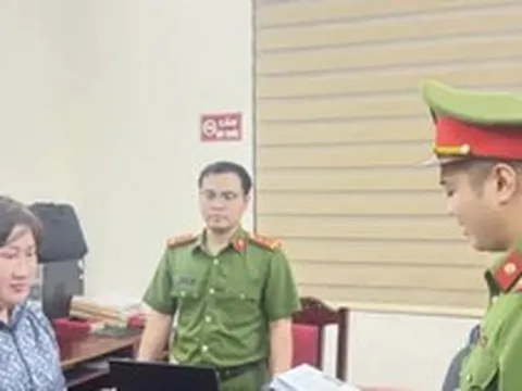 Khởi tố người phụ nữ dùng căn cước, sổ đỏ giả để lừa vay 11 tỷ đồng