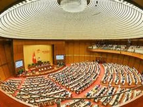 Kỳ họp không thường lệ thứ Nhất: Quốc hội quyết định công tác nhân sự, thành lập 2 thành phố; xem xét thông qua 19 luật, 4 nghị quyết...