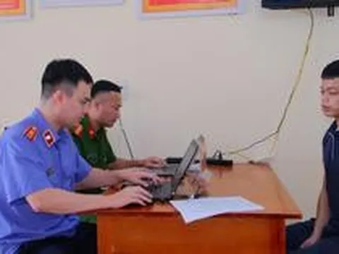Bắt khẩn cấp Tòng Thanh Hoàng 33 tuổi