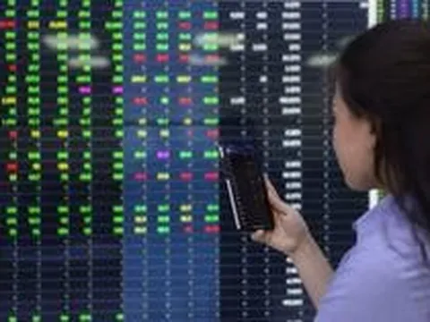 Chứng khoán Việt diễn biến thế nào khi Fed giữ nguyên lãi suất?