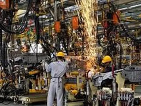 PMI Việt Nam tăng cao nhất trong 5 tháng, chuyên gia chỉ ra yếu tố sẽ gắn chặt với 'vận may' của ngành sản xuất nửa cuối năm