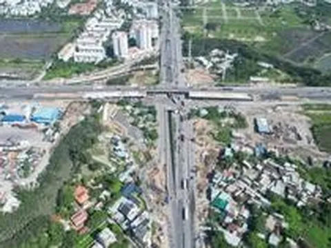 Nút giao 4 tầng giải cứu kẹt xe ở TP.HCM tiếp tục lỡ hẹn