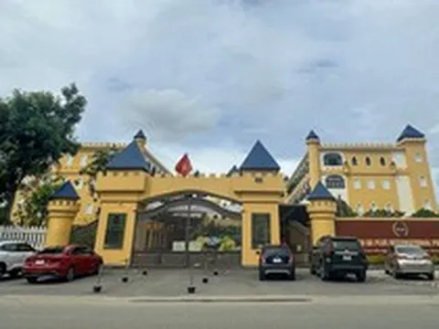 52 giáo viên đồng loạt nghỉ dạy tại trường mầm non quốc tế: Có người làm 5 năm, lương thực nhận chỉ 5,5 triệu đồng/tháng