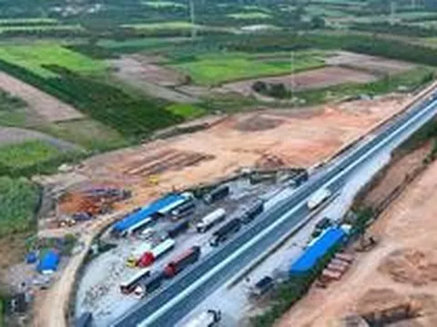 Không để tình trạng 'cao tốc thiếu trạm dừng nghỉ' lặp lại