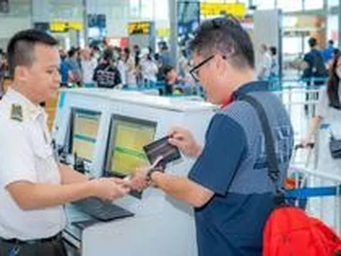Từ 2/8, người Việt Nam xuất, nhập cảnh tại cửa khẩu sân bay Nội Bài cần chú ý 1 thay đổi