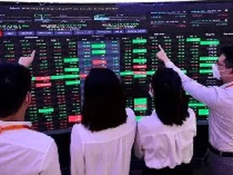 Hàng tỷ USD chờ đổ vào chứng khoán Việt Nam, loạt cổ phiếu được dự báo hút tiền mạnh