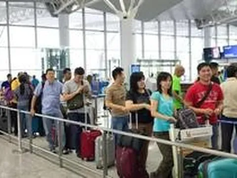 Tất cả người có tên trong danh sách sau nằm trong diện tạm hoãn xuất cảnh của Cơ quan Thuế