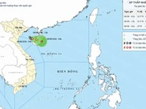 Áp thấp nhiệt đới giật cấp 8 trên Vịnh Bắc Bộ, nhiều vùng biển sóng cao đến 4m