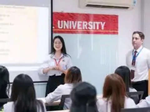 Các trường đại học phía Nam tiếp tục công bố điểm chuẩn, nhiều ngành vượt 25 điểm