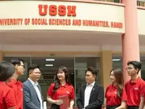 Vì sao điểm chuẩn Trường Đại học Khoa học Xã hội và Nhân văn, Đại học Quốc gia Hà Nội giảm 'sốc'?