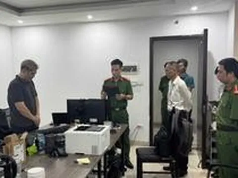 Khởi tố Nguyễn Tiến Đạt SN 1997 và 20 bị can, khám xét khẩn cấp nhiều địa điểm