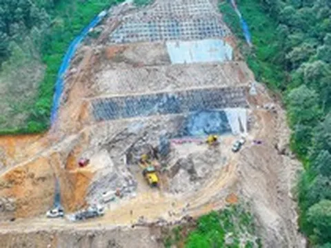 Liên danh Đèo Cả khoan hầm xuyên núi dài 8,8km qua đèo cao nhất Việt Nam, giúp rút ngắn thời gian di chuyển từ 2 giờ xuống 11 phút