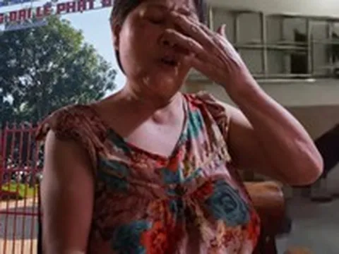 Nhân chứng kể lại khoảnh khắc nhìn 5 chú tiểu bị đánh: “Tôi run quá, lấy điện thoại ra quay”
