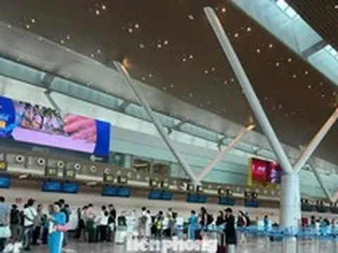 Mục sở thị sân bay Tân Sơn Nhất sau vụ UAV uy hiếp an toàn hàng không