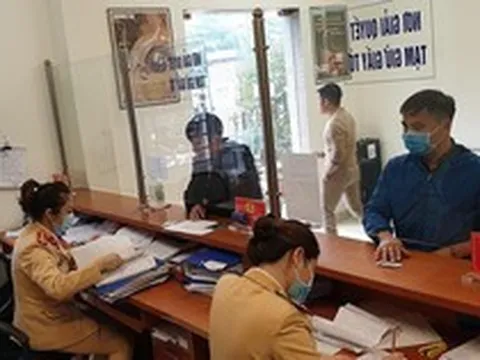 Tất cả người dân đang đi xe máy, ô tô chú ý cẩn trọng khi nhận được tin nhắn này