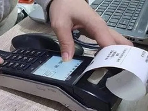 Hóa đơn từ máy tính tiền sai tên, địa chỉ, có phải lập lại?