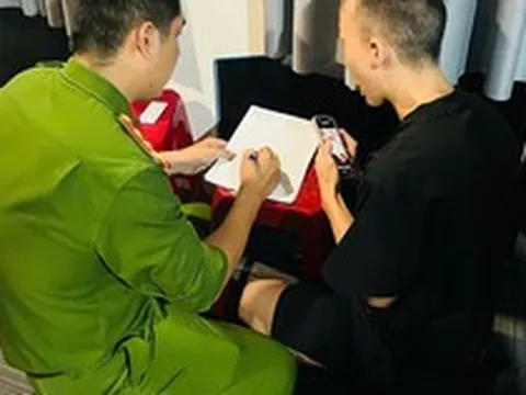 Công an phường đồng loạt ra quân, kiểm tra 25 quán Internet