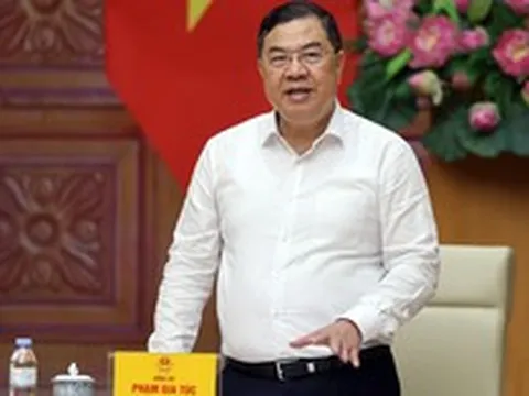 Nhập siêu hơn 20 tỷ USD trong 7 tháng, Phó Thủ tướng yêu cầu làm việc với doanh nghiệp chênh lệch lớn giữa nhập khẩu và xuất khẩu