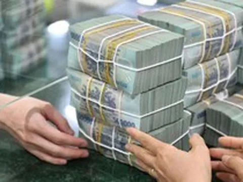 Làn sóng giảm lãi suất lan rộng: Loạt ngân hàng hạ 1-2,5%/năm lãi suất cho vay