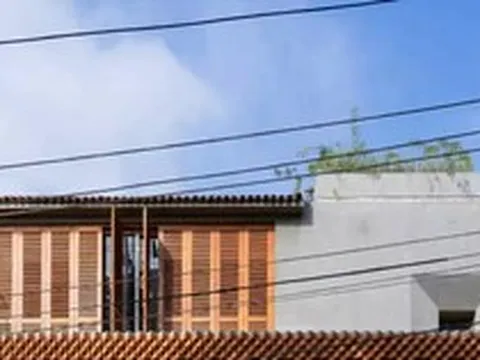 Ngôi nhà bốn tầng gây ấn tượng với gạch thô