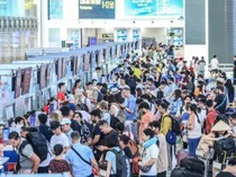 Cơ quan Thuế thông báo: Tạm hoãn xuất cảnh tất cả các cá nhân có tên trong danh sách sau đây