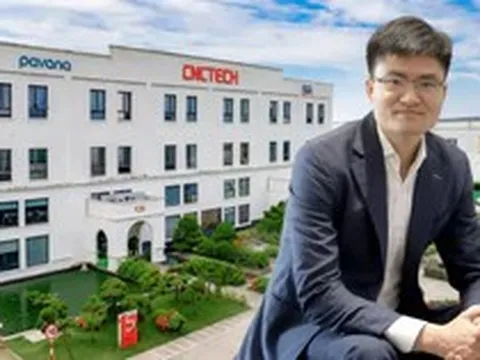 Chủ tịch công ty bán cổ phiếu thu trăm tỷ
