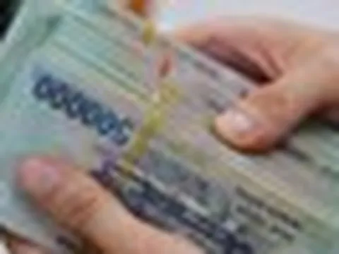 Vừa giao dịch thành công 201.000.000 đồng tới tài khoản VPBank của "Nguyen Duc Lo", người đàn ông SN 1978 lập tức báo công an