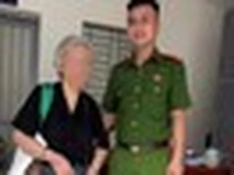 Nhận tin báo khẩn về người phụ nữ SN 1950 đang rút sổ tiết kiệm 600 triệu đồng, công an tức tốc đến ngân hàng để xác minh