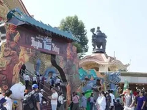Du lịch nội đô lên ngôi